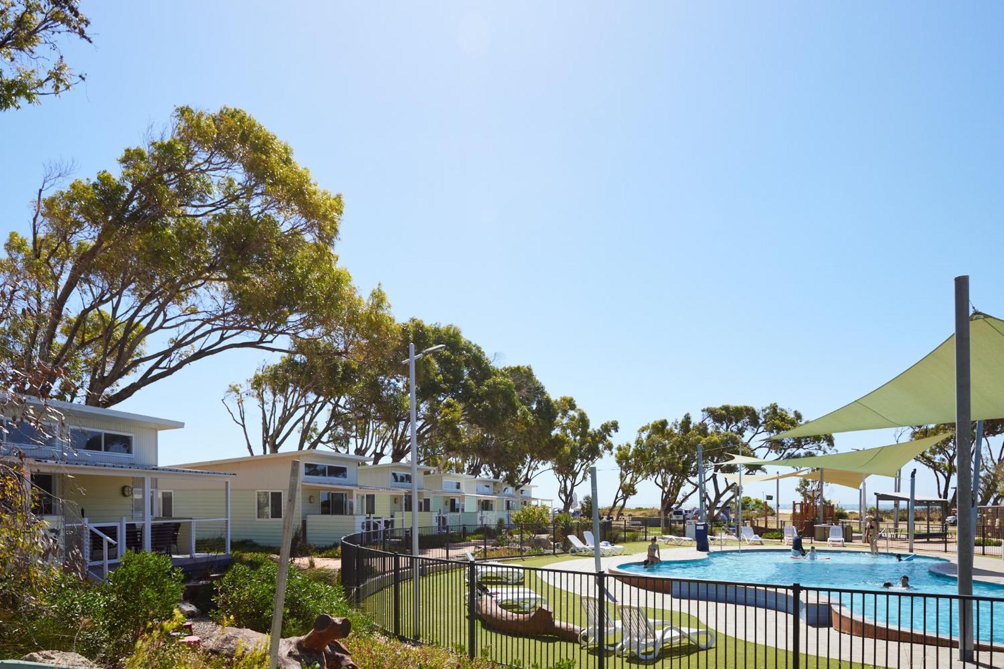 Rac Cervantes Holiday Park Bagian luar foto